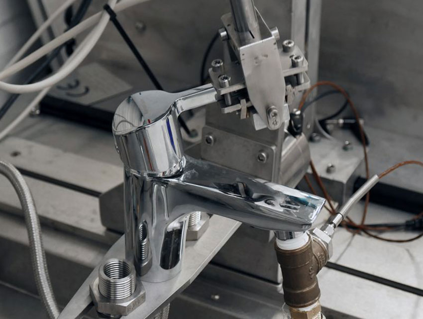 Banc d'essai pour robinet mitigeur