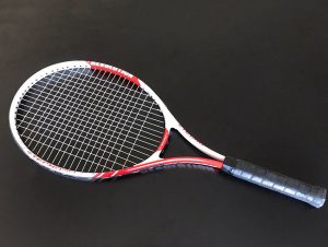 Raquette de tennis testé par le banc de choc LF Technologies